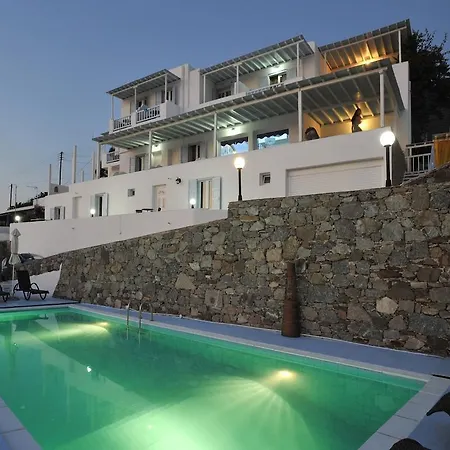 Vana Holidays 호텔