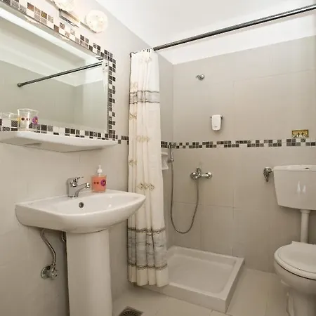 호텔 Vana Holidays 2*