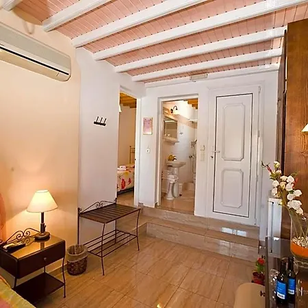 Vana Holidays Hotel