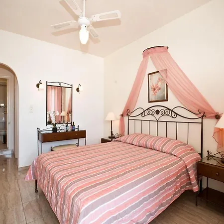 호텔 Vana Holidays 2*